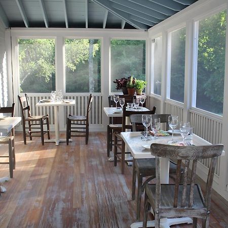 King Hill Inn&Kitchen New London Exterior foto